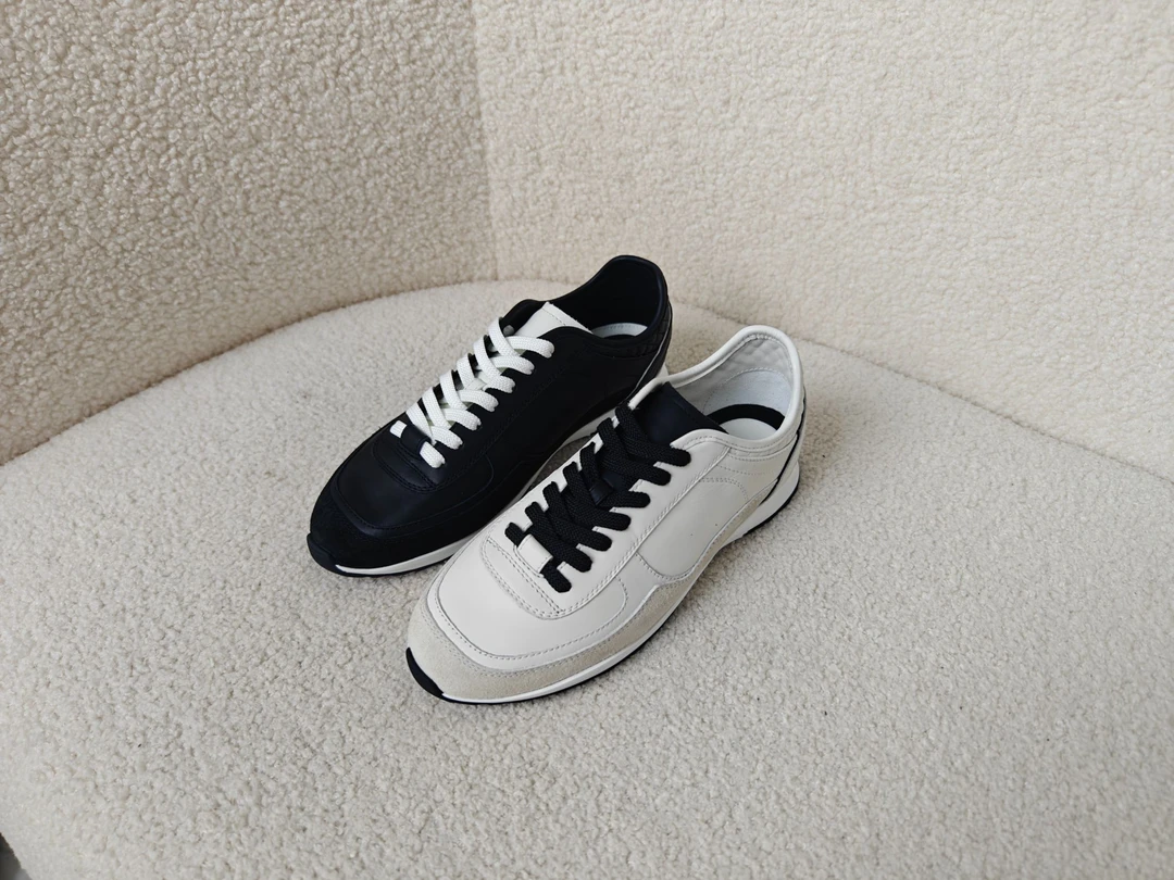 老王甄选 时尚百搭极简25P女士休闲德训鞋