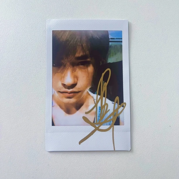 P007【易烊千玺】正品拍立得照片 白边