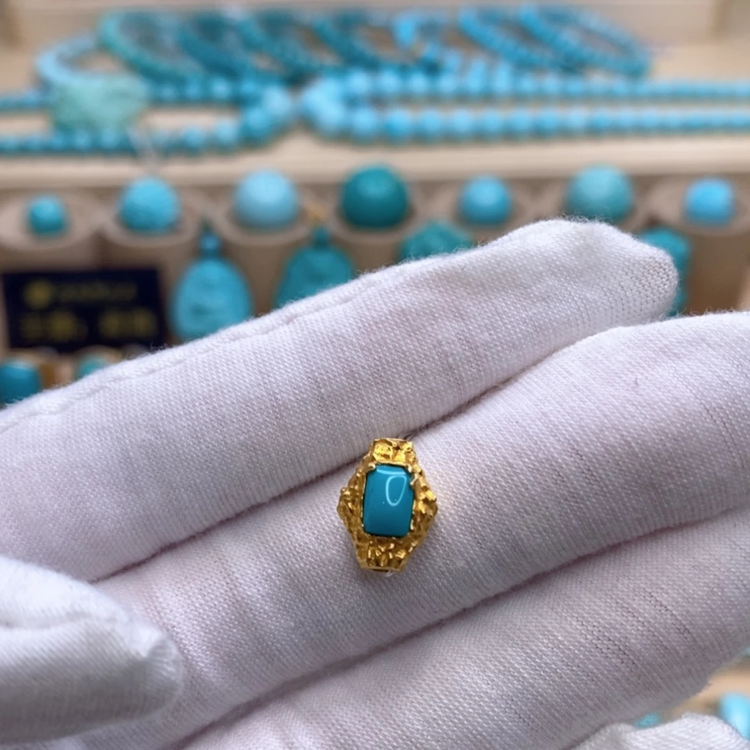 绿松石18K金镶嵌珠宝奇石