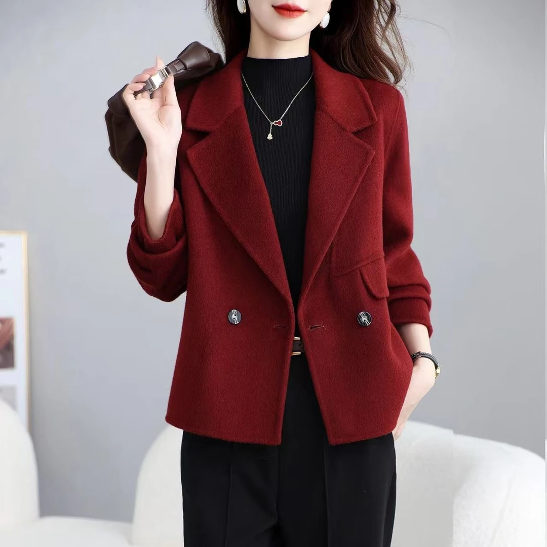 气质女装西装领短款大衣2025秋冬韩版修身显瘦时尚妈妈外套呢子