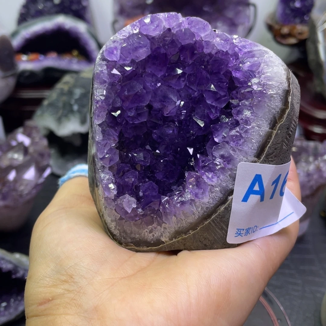 大型摆件（非配饰）紫晶未镶嵌