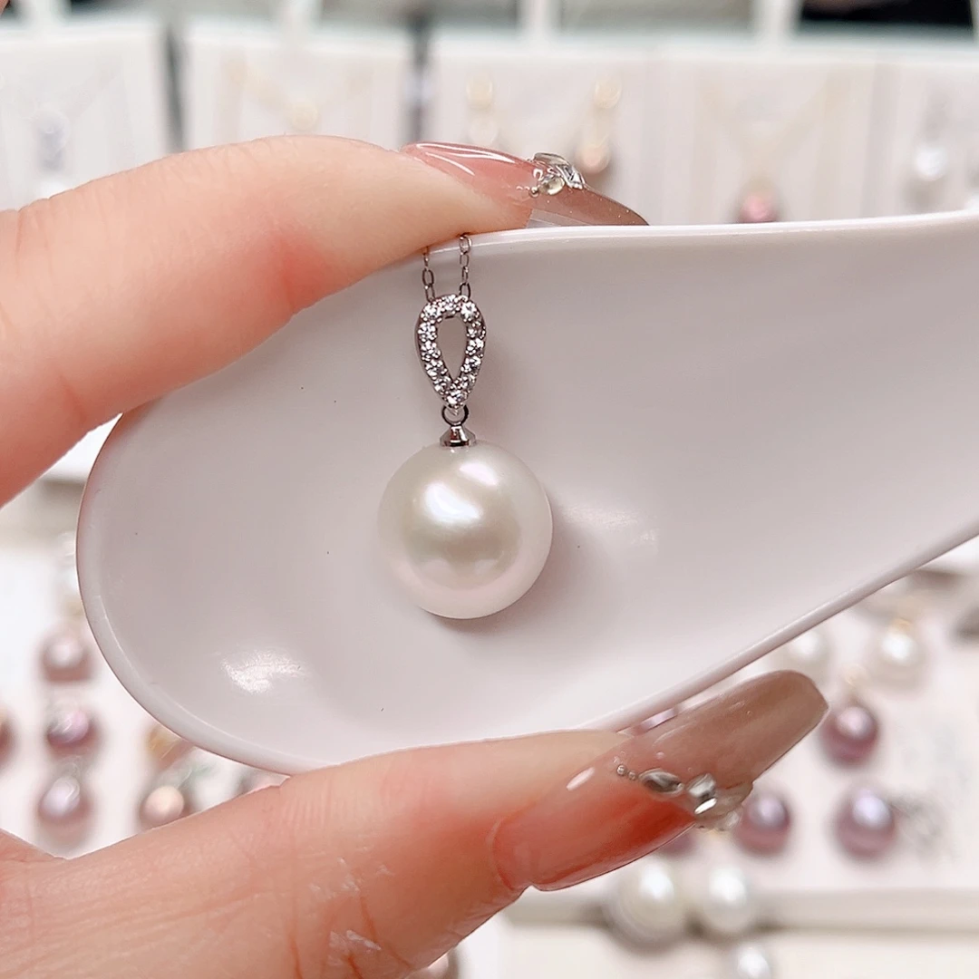 淡水珍珠合金吊坠(赠链)