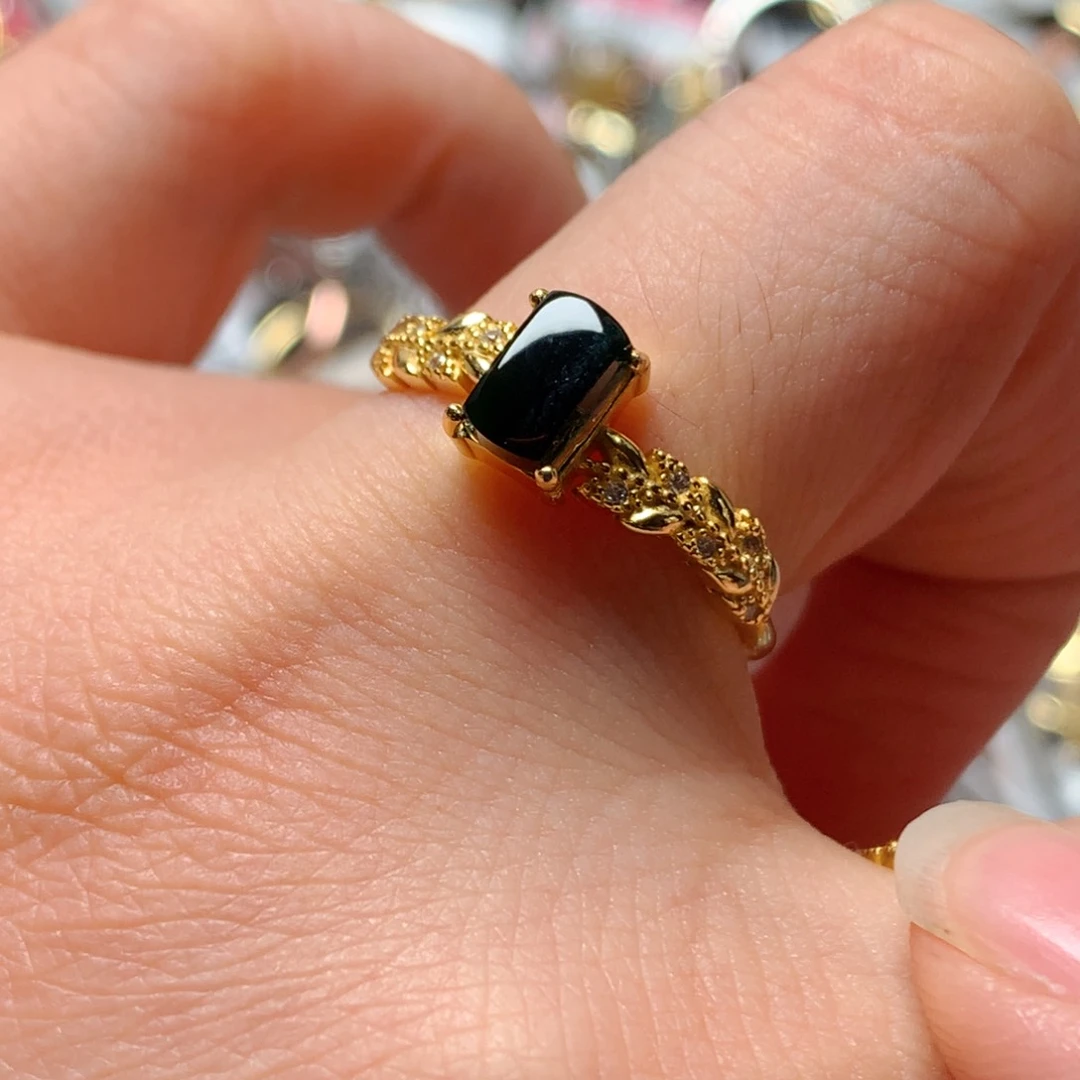 翡翠戒指银S925镶嵌天然翡翠戒指