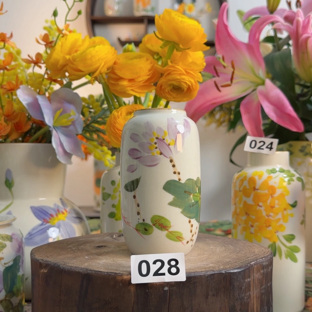摆件景德镇陶瓷原创手绘小花瓶摆件无孔