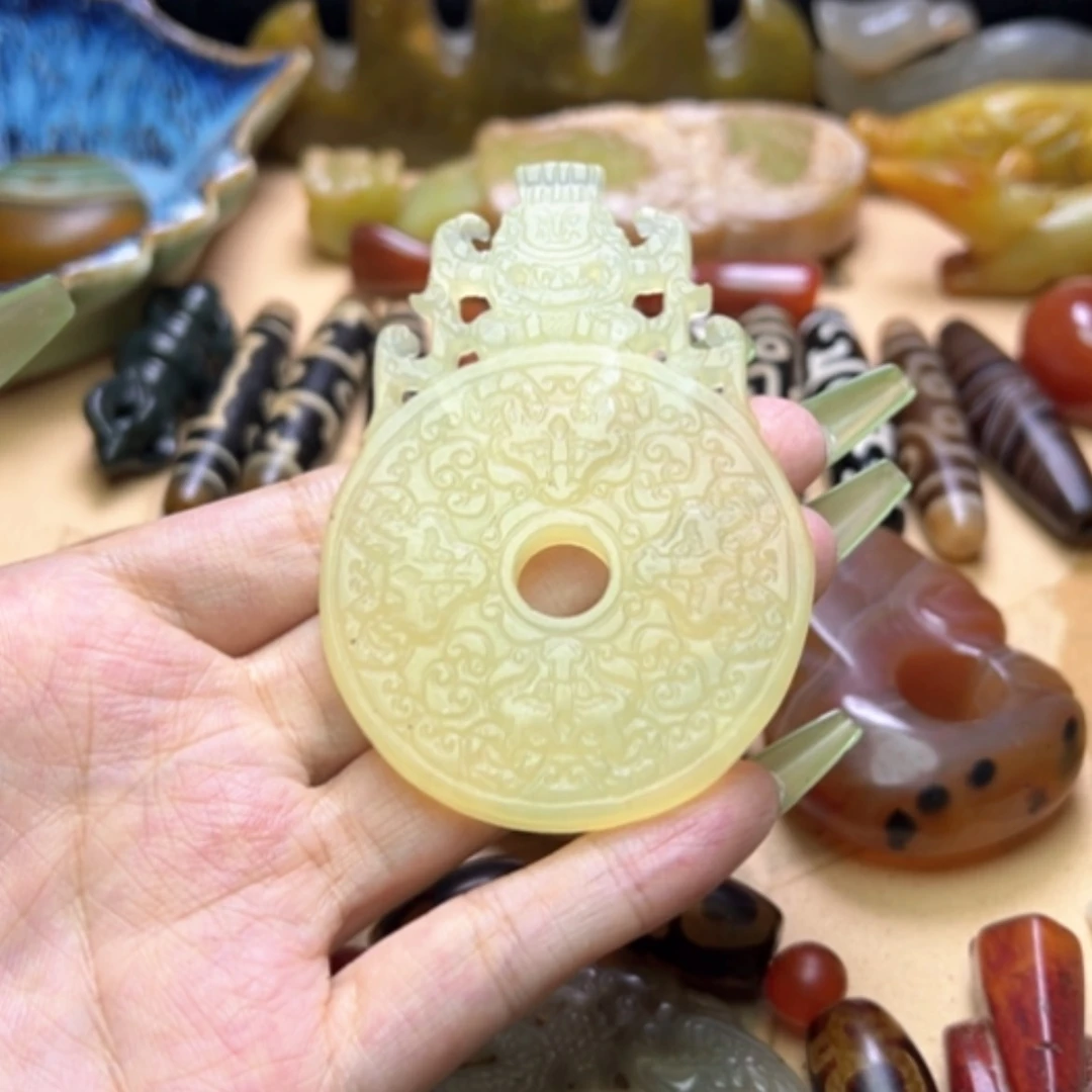 【闪购商品】蛇纹石玉未镶嵌颈饰