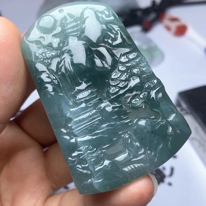翡翠未镶嵌颈饰翡翠