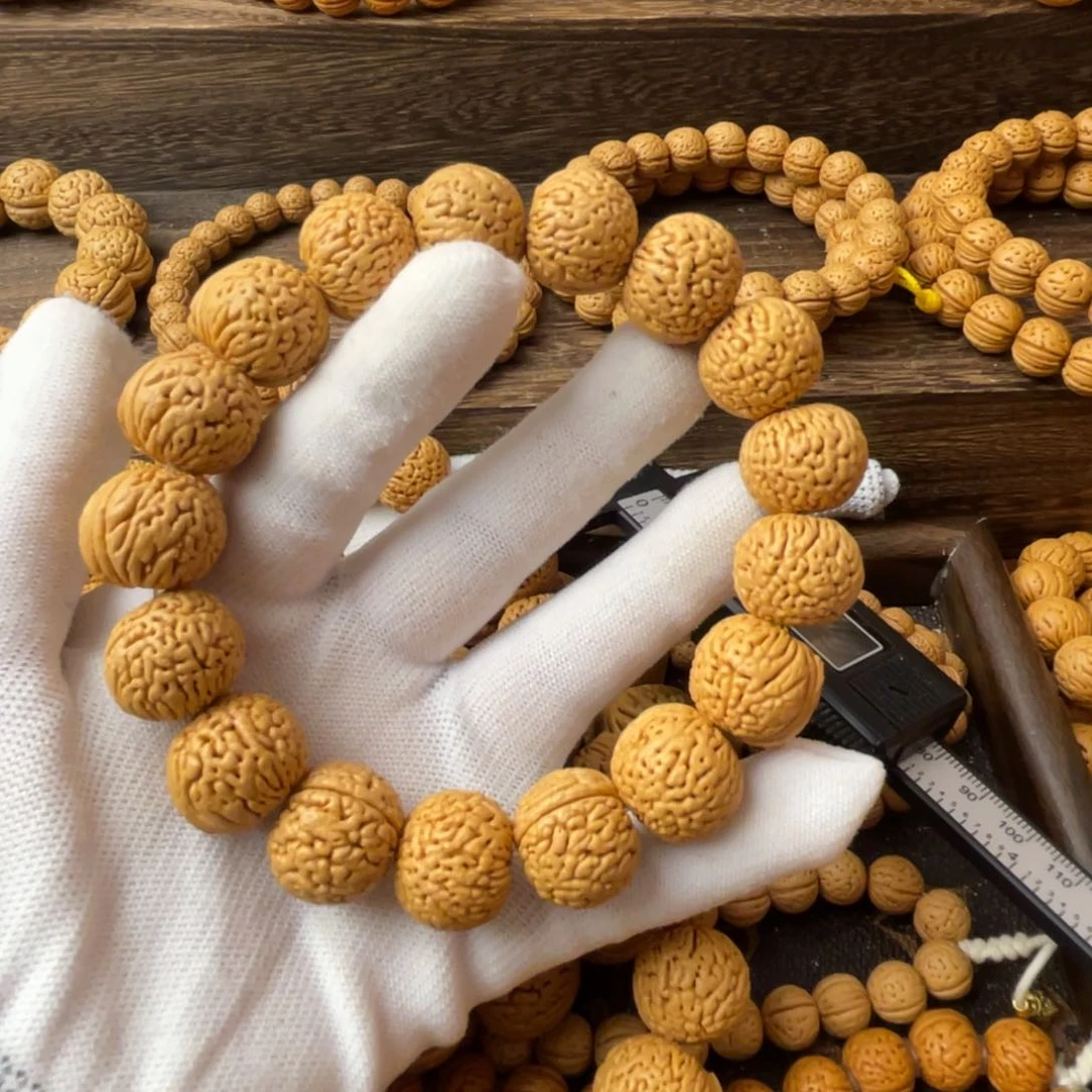 吊坠桃核修****成龙鳞苹果