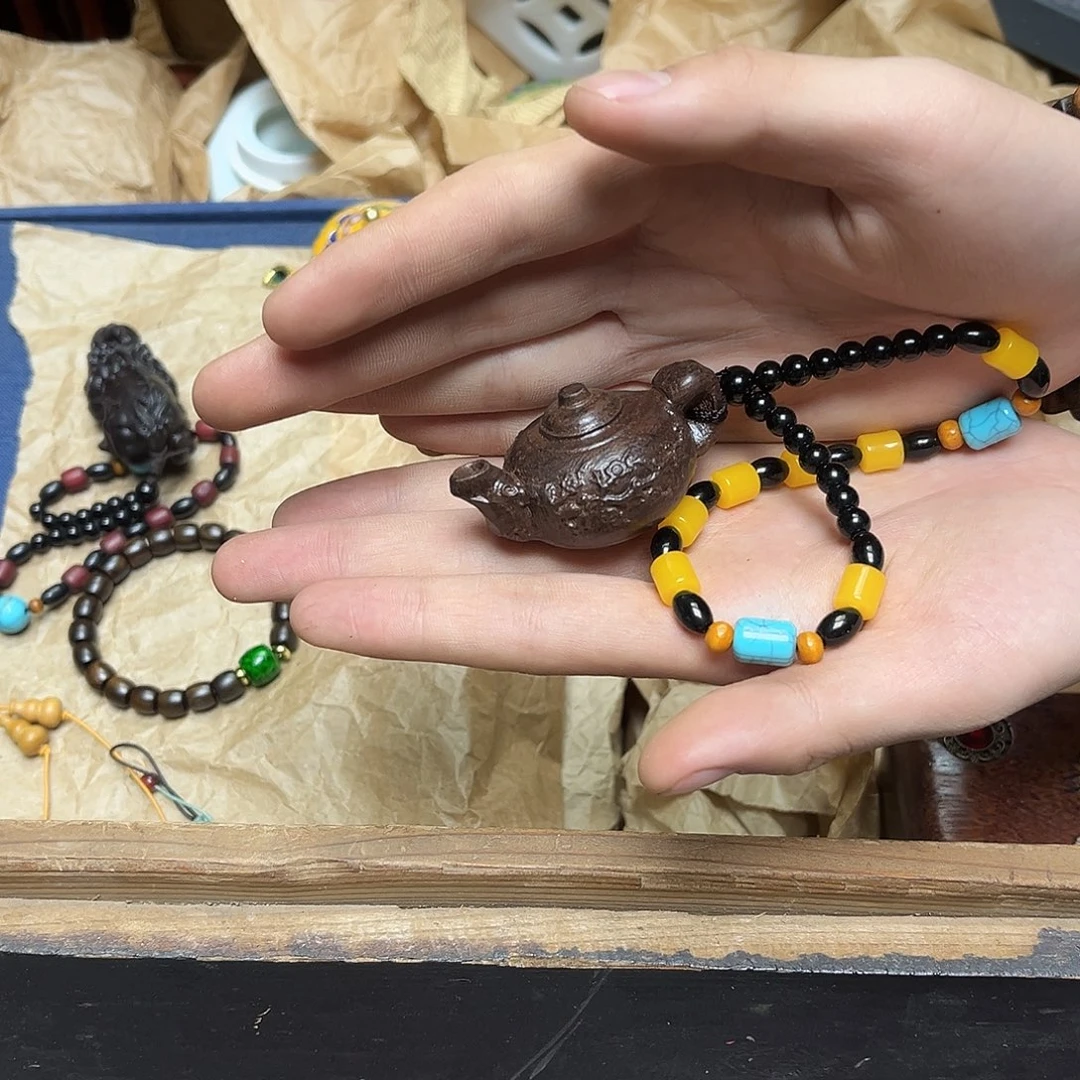 大叶紫檀（黑酸枝木类）