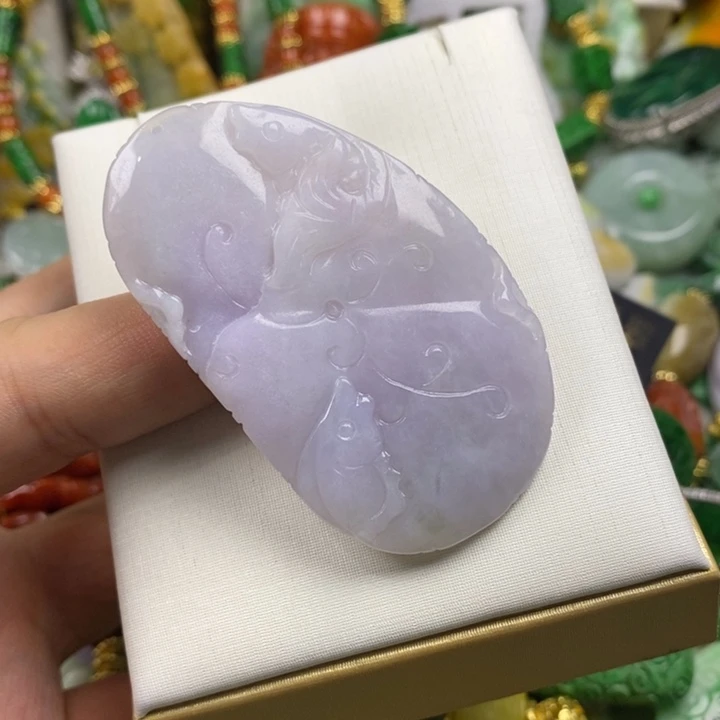 翡翠未镶嵌吊坠(赠链)