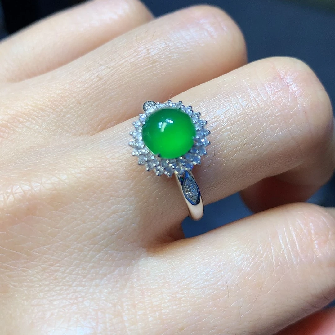 翡翠戒指18K金镶嵌戒指