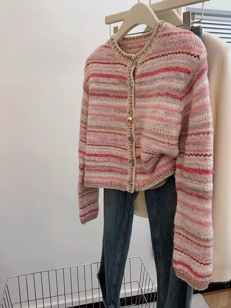 彩虹条纹针织毛衣外套女新款秋季宽松软糯高级感气质减龄开衫上衣