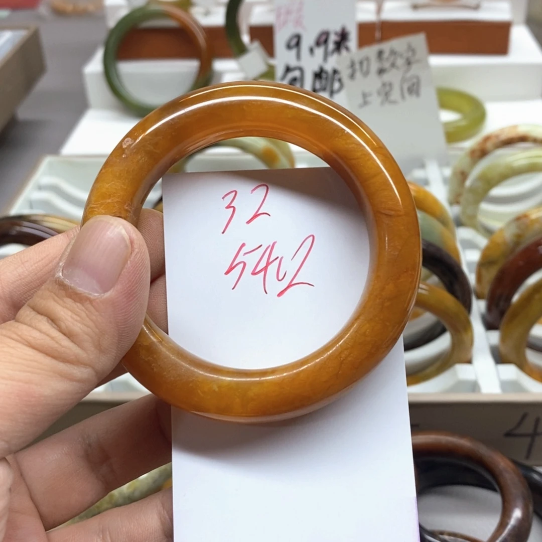 用***1蛇纹石玉未镶嵌手镯