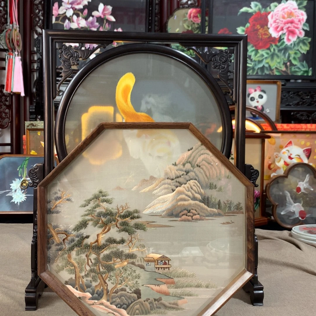 木精品苏绣实木摆件