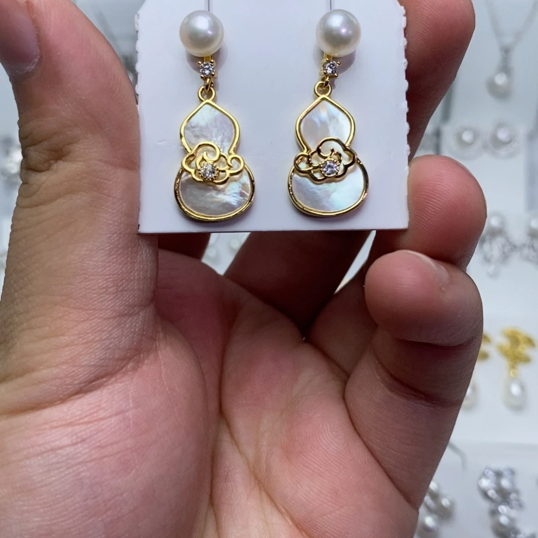 未镶嵌淡水珍珠耳饰