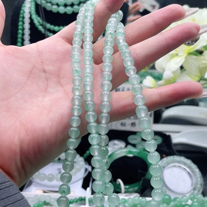 未镶嵌手串石英质玉（非洲翠）