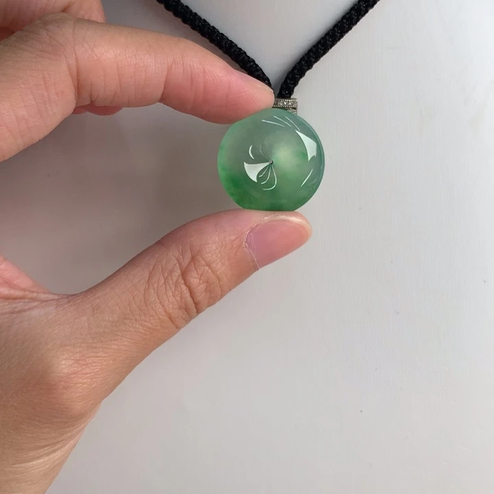 颈饰未镶嵌翡翠….