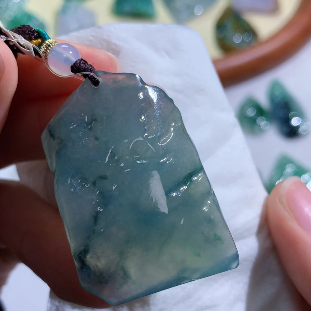 【闪购商品】翡翠吊坠(不含链)未镶嵌 8880