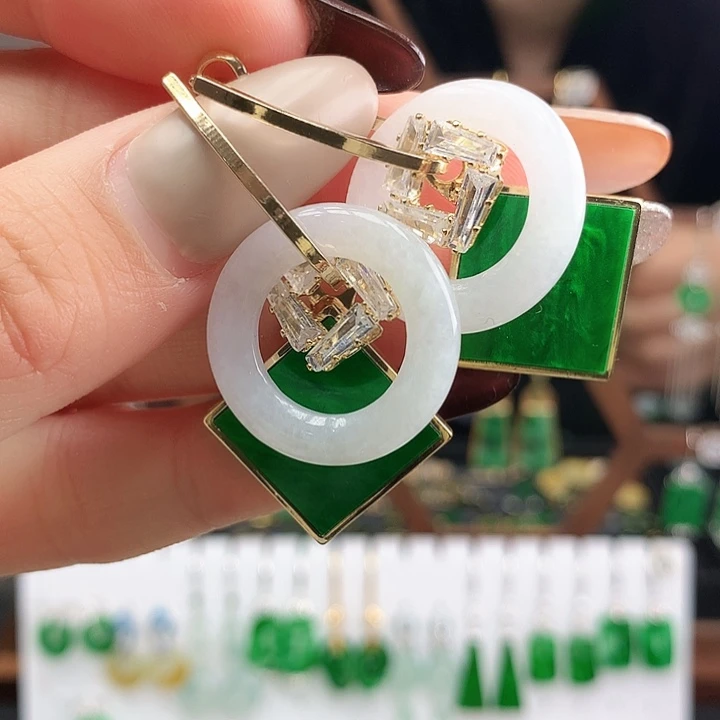 翡翠未镶嵌耳饰耳饰