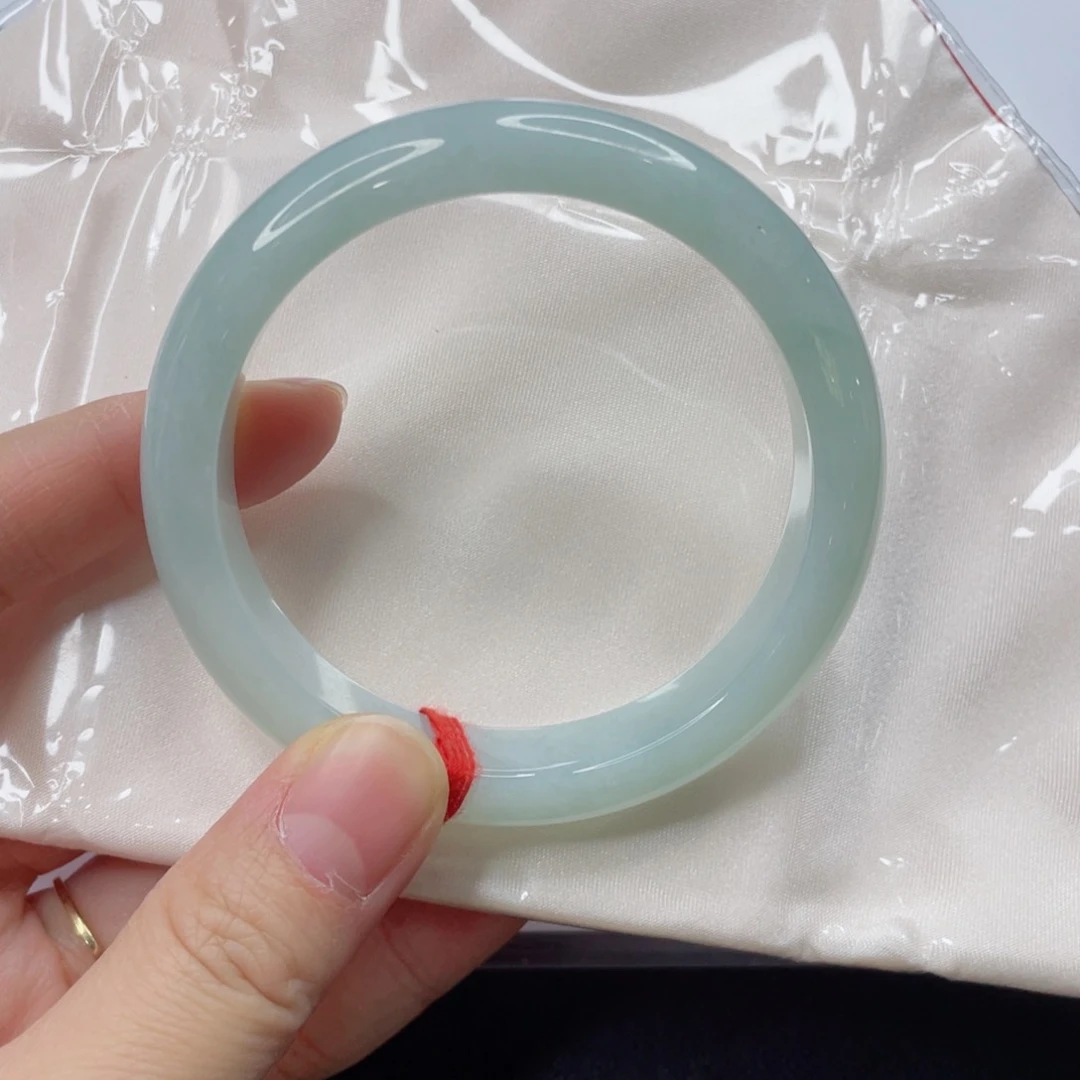 未镶嵌手镯翡翠手镯