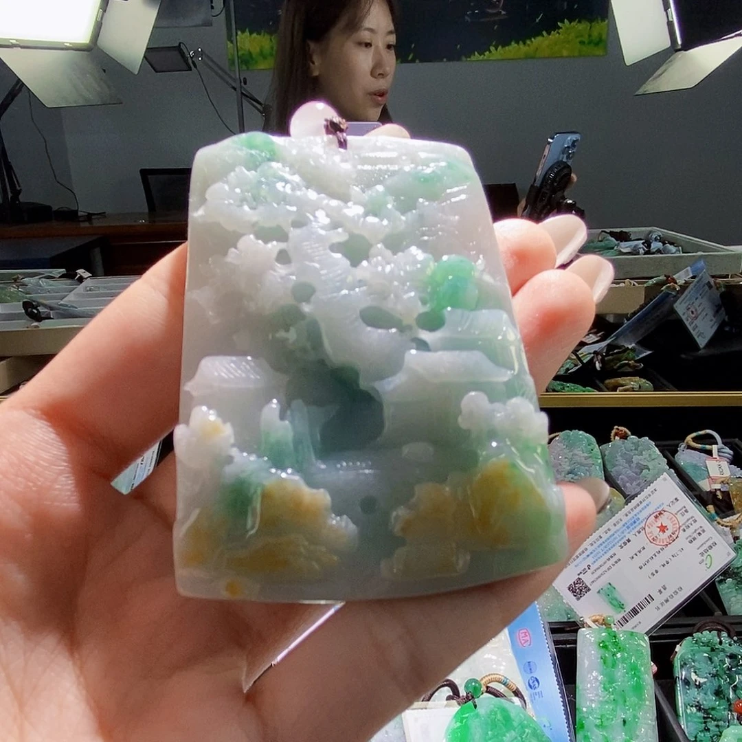 颈饰未镶嵌翡翠翡翠