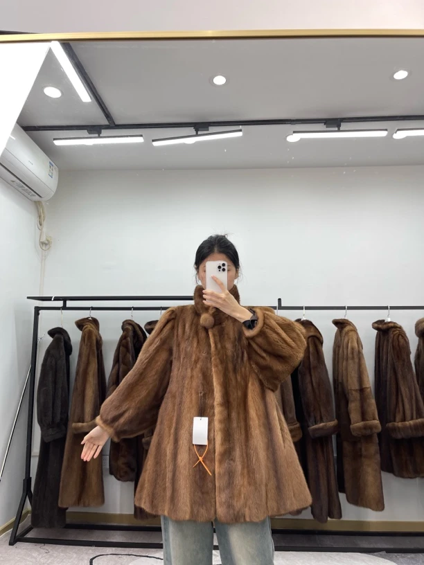 TT119蜜棕色中古进口水貂毛外套,肩宽40胸围112衣长78袖长63