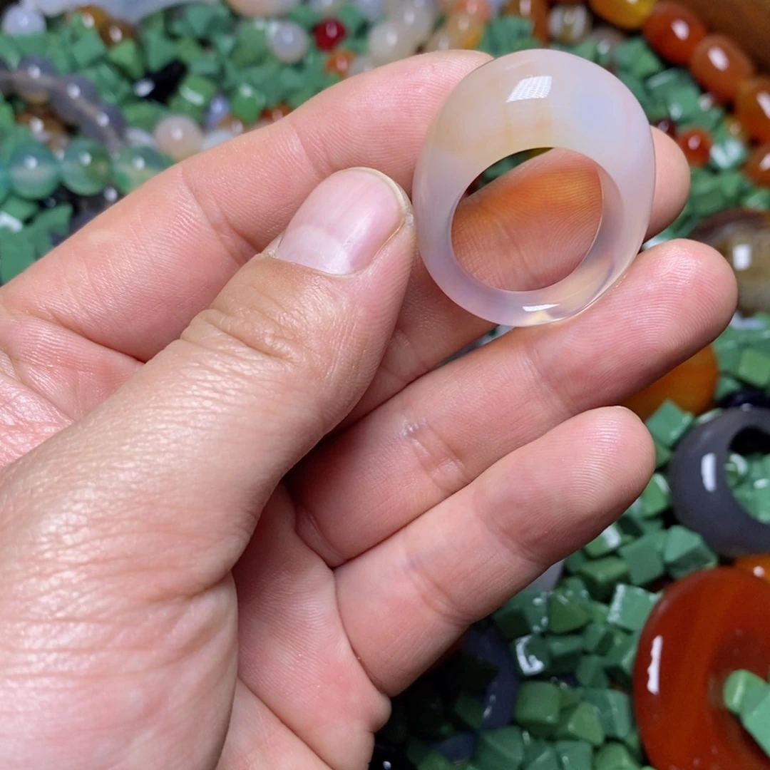 未镶嵌颈饰玛瑙/玉髓