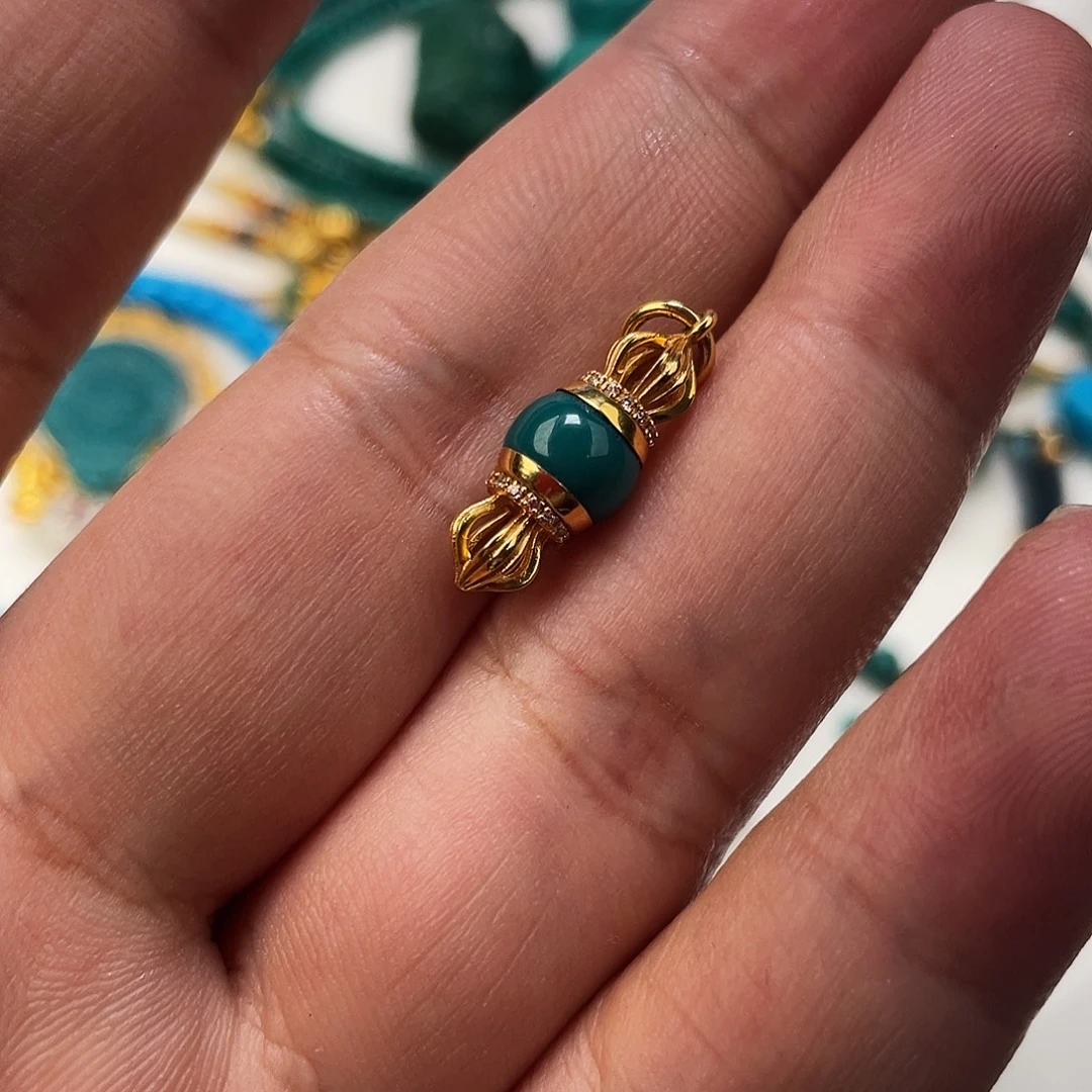 绿松石18K金镶嵌原矿绿松石