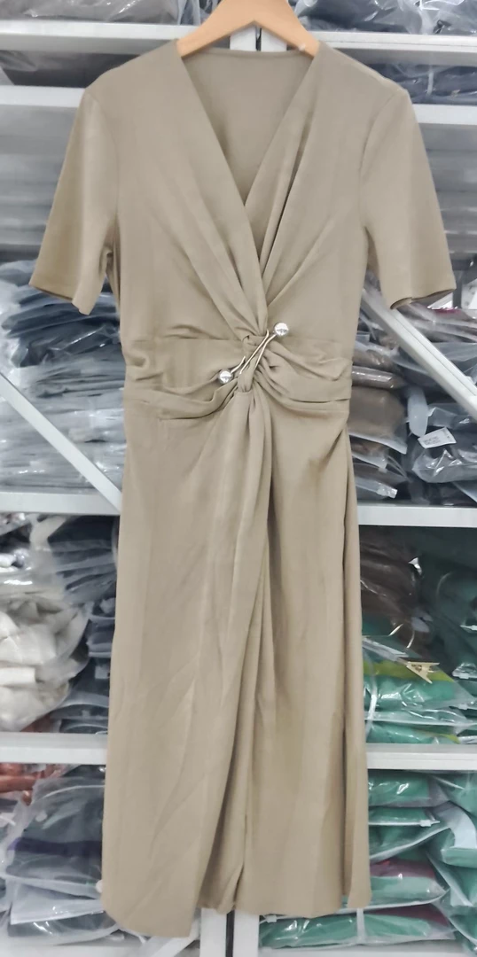 25n显瘦气质白色时尚百搭女士夏季设计师连衣裙（24L0710）