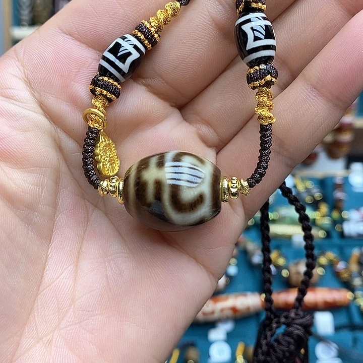 玛瑙/玉髓颈饰合金