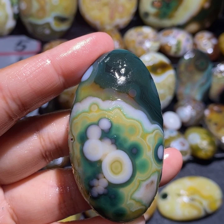 玛瑙/玉髓未镶嵌珠宝奇石29