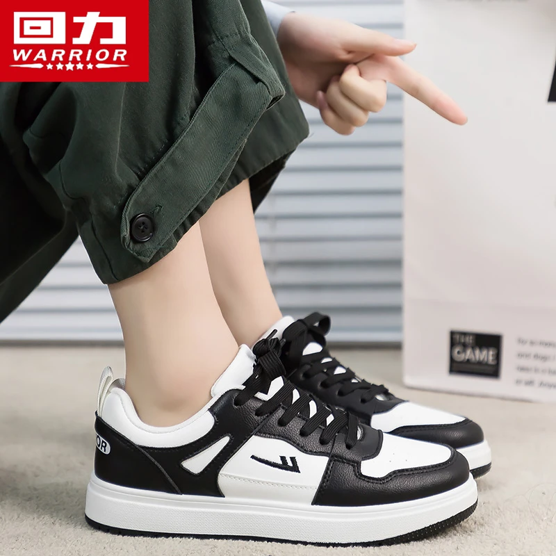 回力小白鞋女冬季2025新款软底熊猫黑白休闲高级感厚底板鞋经典款