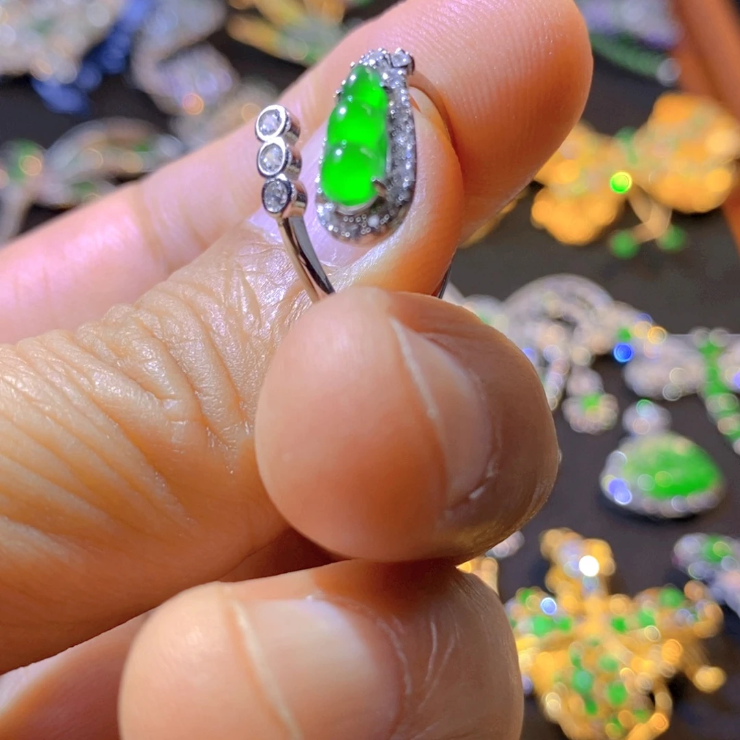 翡翠银S925镶嵌颈饰天然