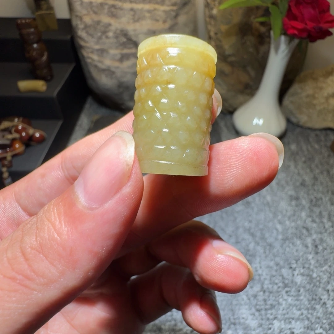 泰***勒和田玉（糖玉）未镶嵌挂件