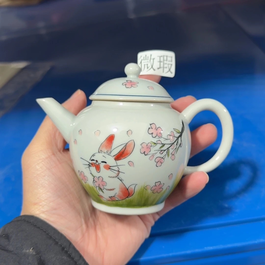 釉下手绘茶具微瑕