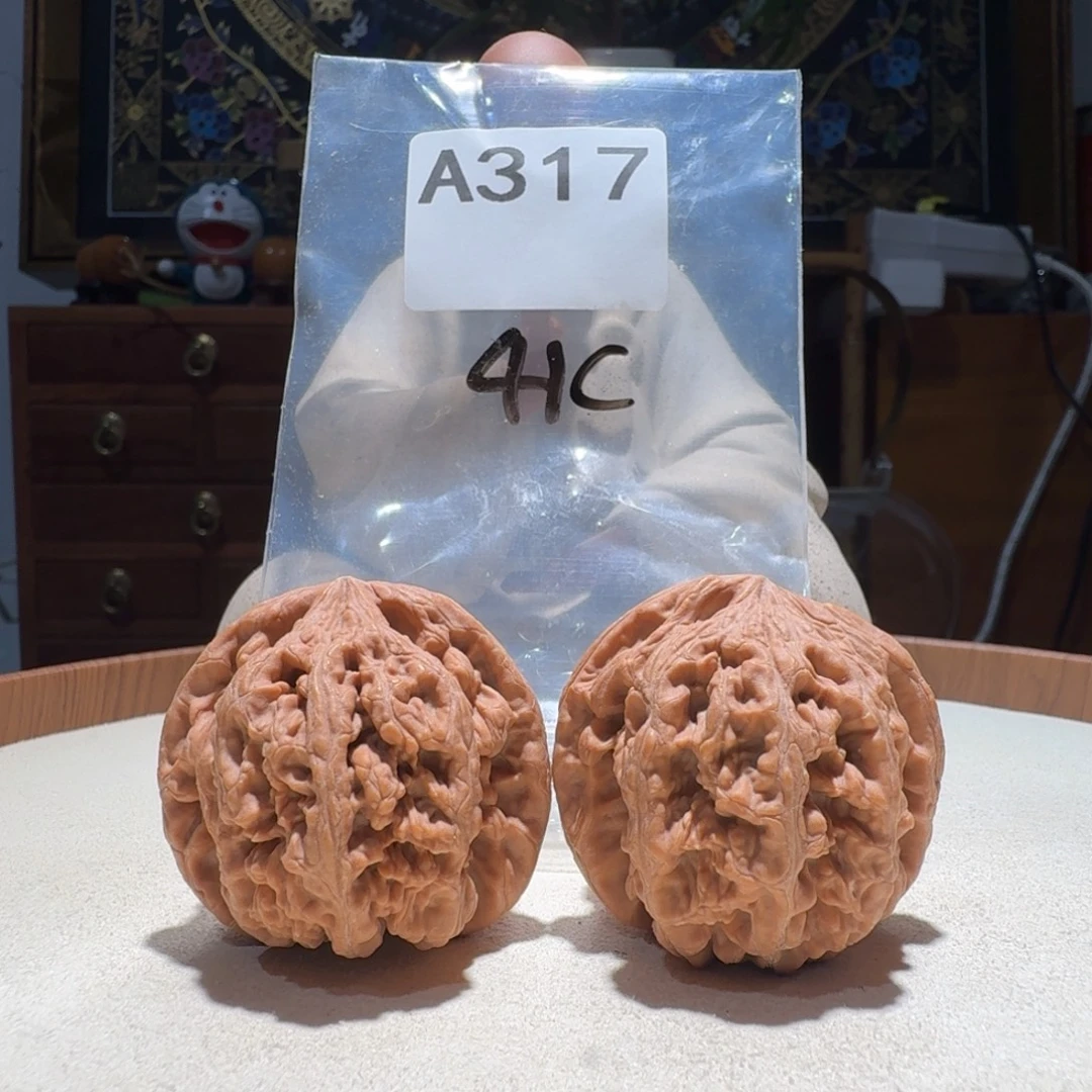 文玩核桃吊坠大粗筋