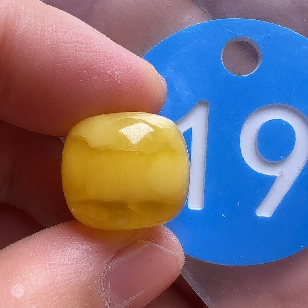 蜜蜡未镶嵌珠宝奇石15mm微瑕