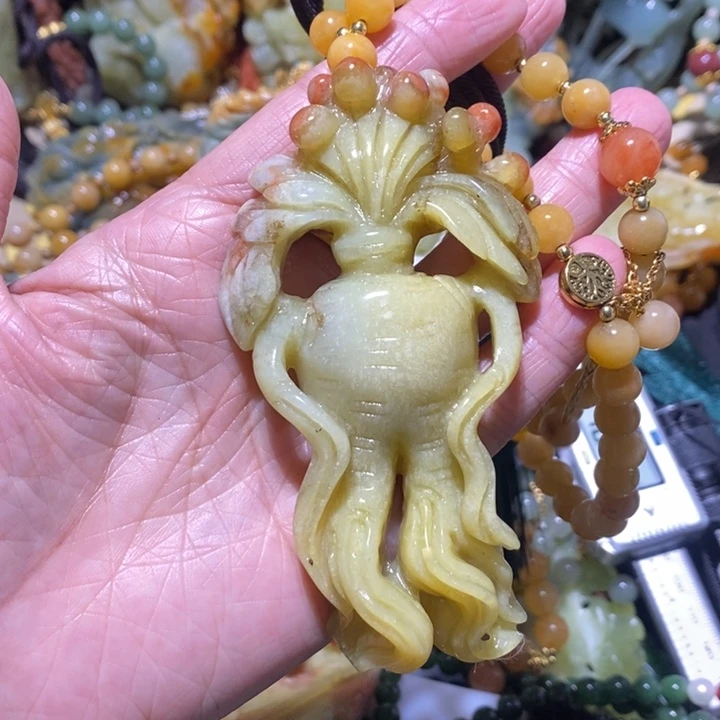 蛇纹石玉岫玉吊坠未镶嵌
