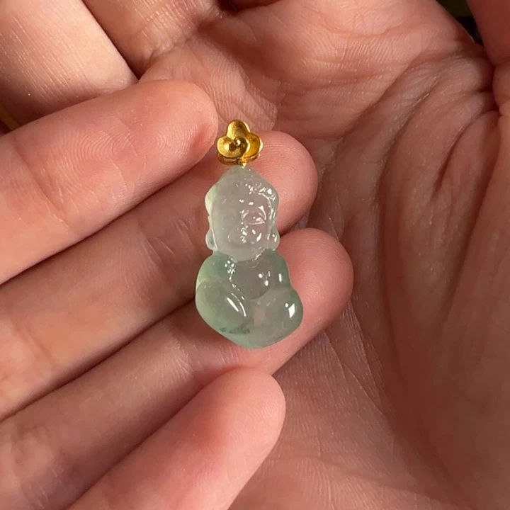 翡翠18K金镶嵌颈饰Y宝宝佛