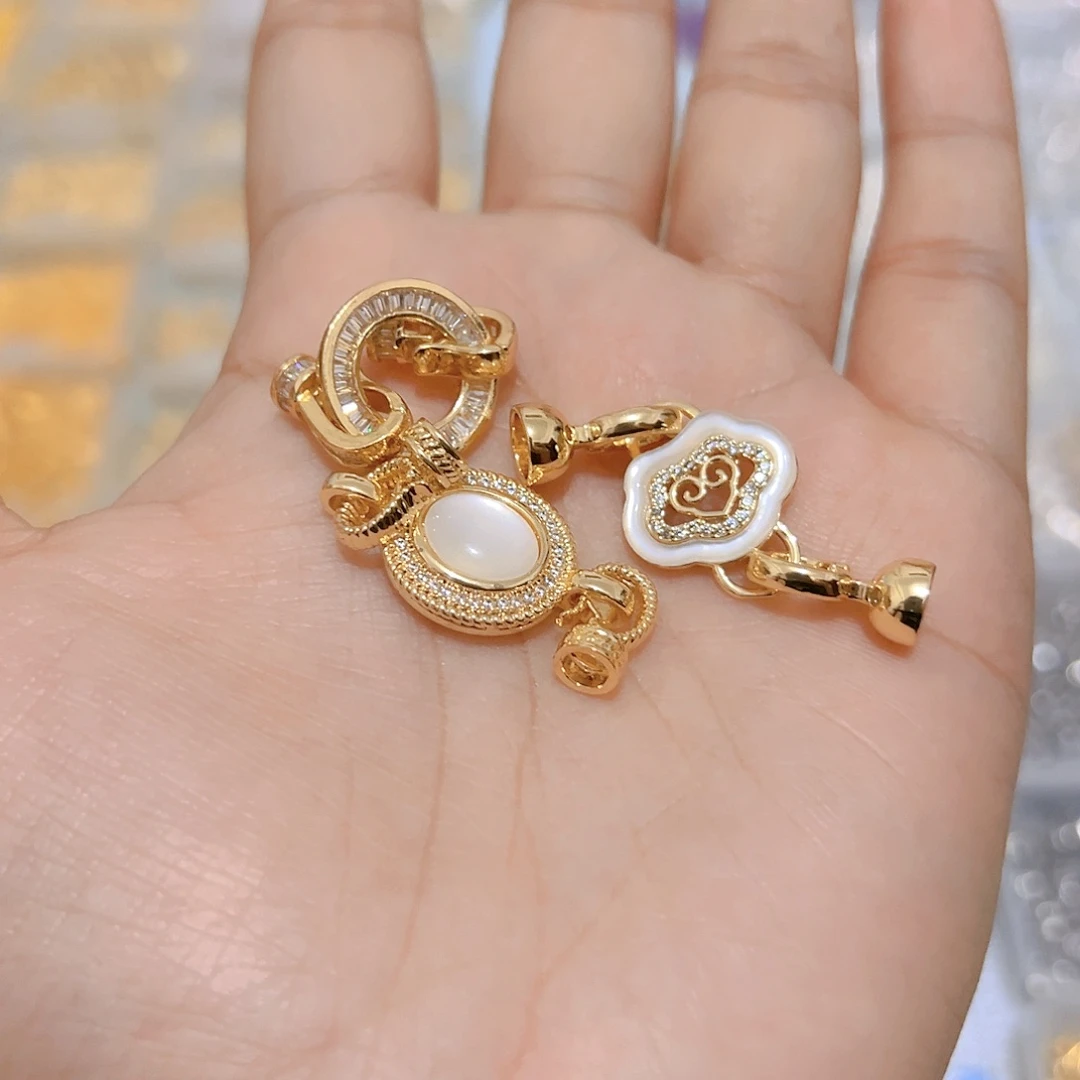 铜合金三个扣头品