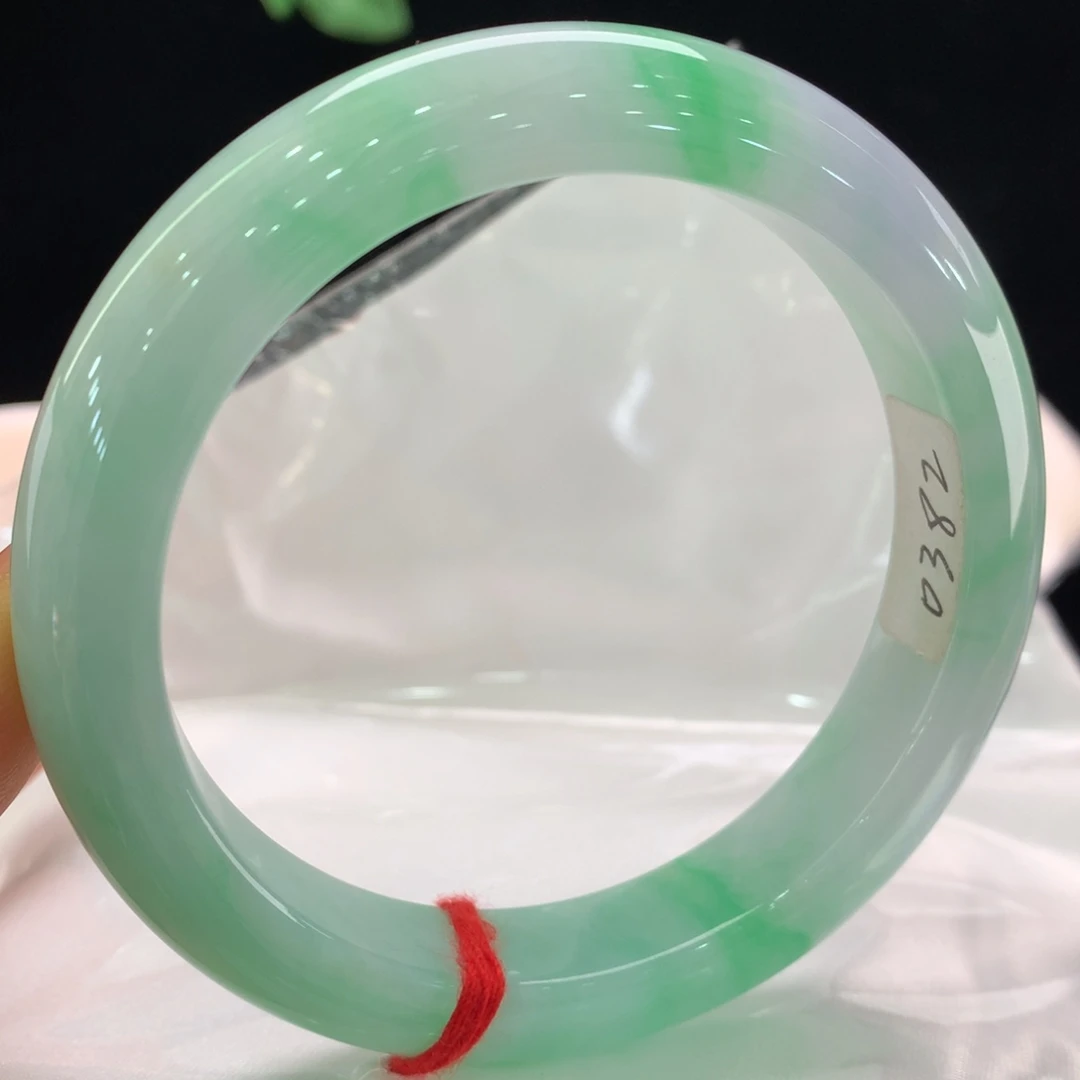 翡翠未镶嵌手镯0382