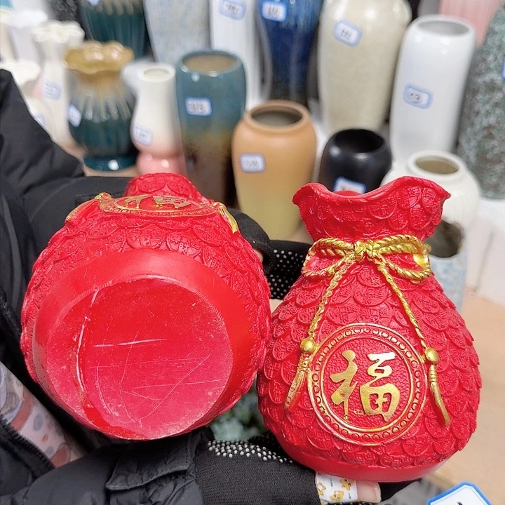 瓶两个树脂福袋不能放水
