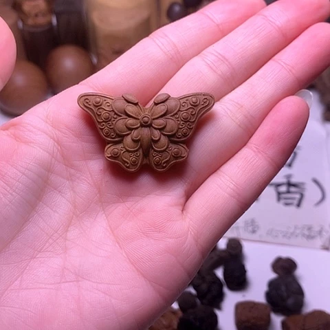檀香木吊坠檀香满工大蝴蝶