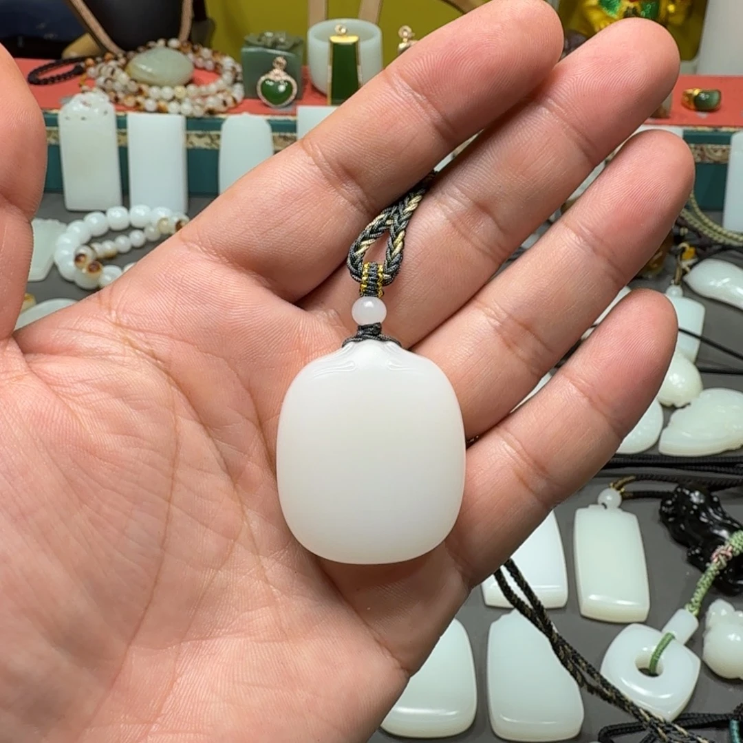 和田玉未镶嵌吊坠(不含链)