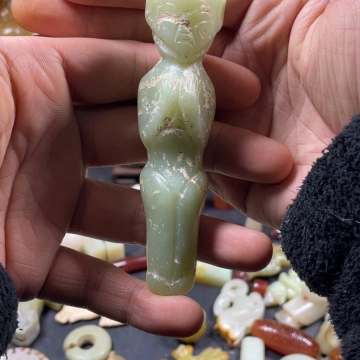 赵***和田玉未镶嵌挂件