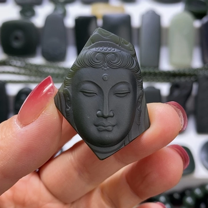 和田玉未镶嵌珠宝奇石