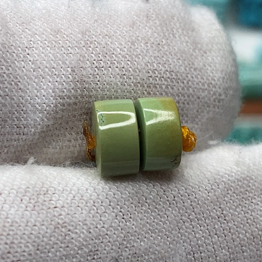 绿松石未镶嵌天然原矿 带武汉地大证书