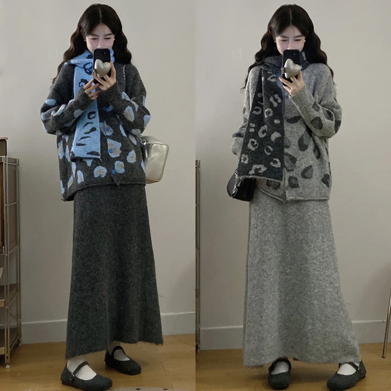 大码胖mm秋冬新款围巾豹纹提花针织开衫外套高腰半身裙两件套装女