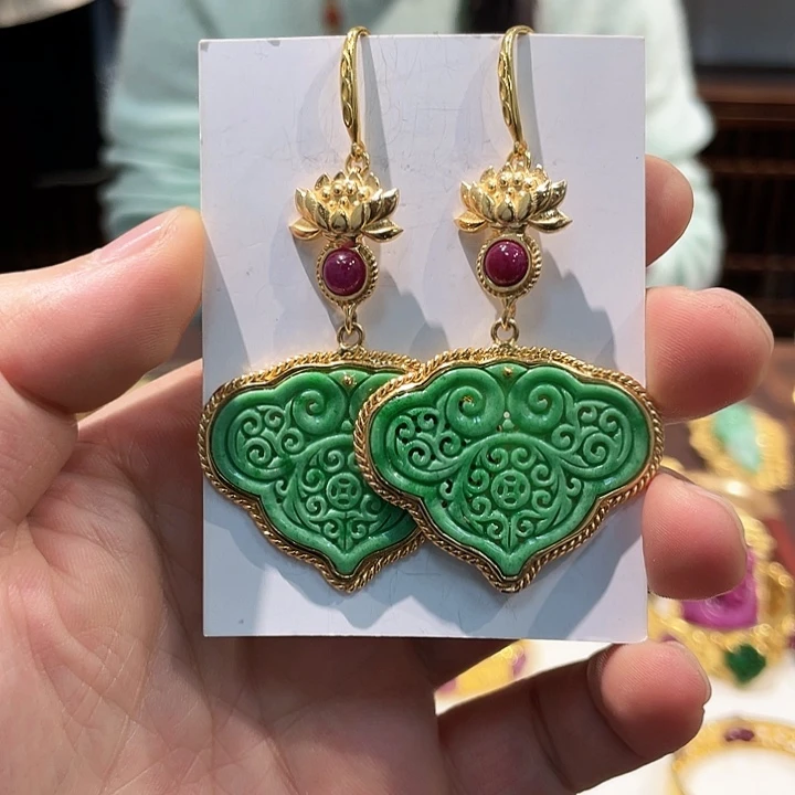 锦纶非金属满绿如意耳坠