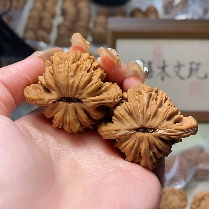 文玩核桃吊坠45四座楼