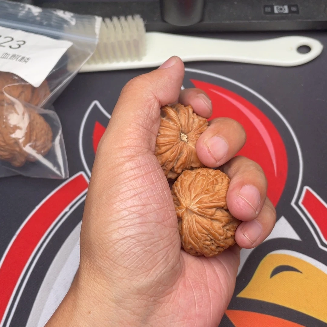 灯***梦吊坠文玩核桃磨盘打底